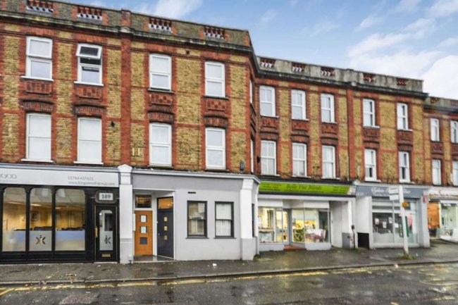 Alpha House Flat 6, 190 High Street, Egham, TW20 9ED 8