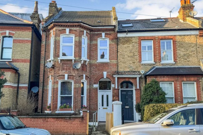 67B Sarsfeld Road, London, SW12 8HS 3