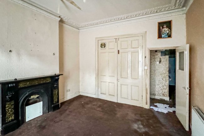 101a Endlesham Road, Balham, London SW12 8JP 4