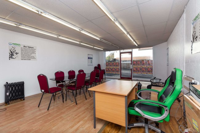 44 Station Way, Buckhurst Hill, IG9 6LN 5