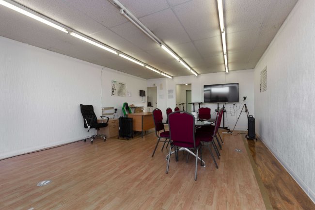 44 Station Way, Buckhurst Hill, IG9 6LN 5