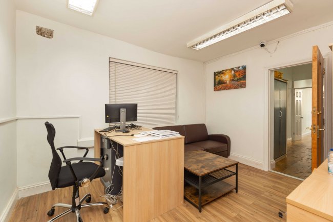 313 Ruislip Road East, Greenford UB6 9BG 1