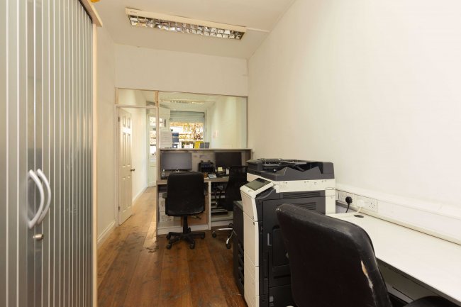 313 Ruislip Road East, Greenford UB6 9BG 1