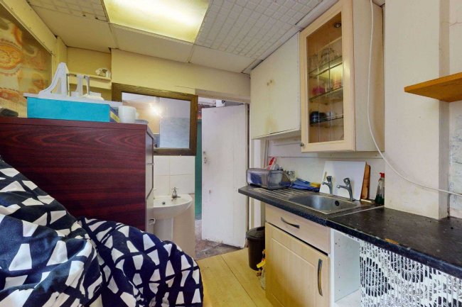 313 Ruislip Road East, Greenford UB6 9BG 1