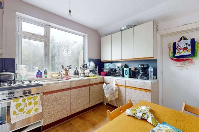 313 Ruislip Road East, Greenford UB6 9BG 1