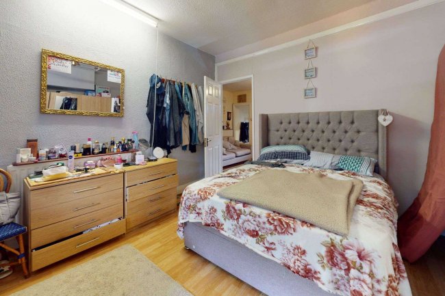 313 Ruislip Road East, Greenford UB6 9BG 1