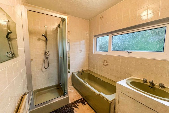 3 Manor Bend, Galmpton, Brixham, Devon, TQ5 0PB 7