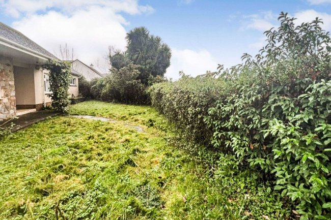 3 Manor Bend, Galmpton, Brixham, Devon, TQ5 0PB 7