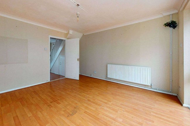 66 Omnibus Way, Walthamstow, London, E17 4QF 5