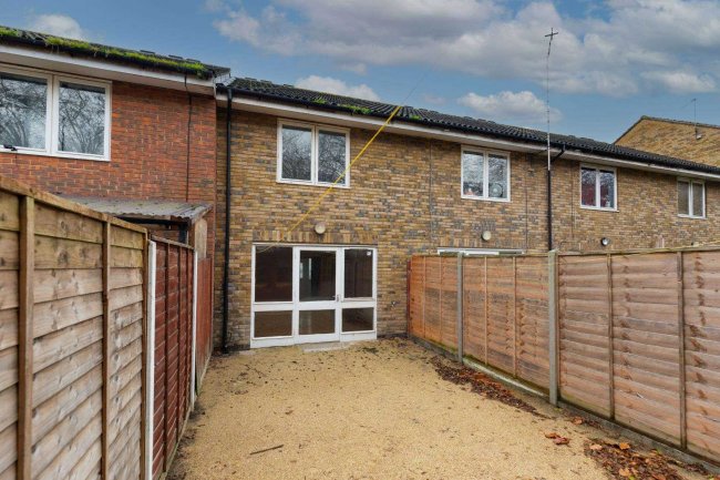 66 Omnibus Way, Walthamstow, London, E17 4QF 5