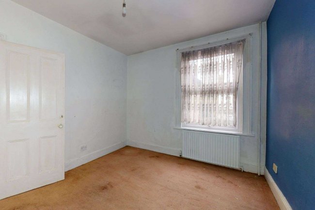 43 Britannia Road, Ilford, Essex, IG1 2EQ 6