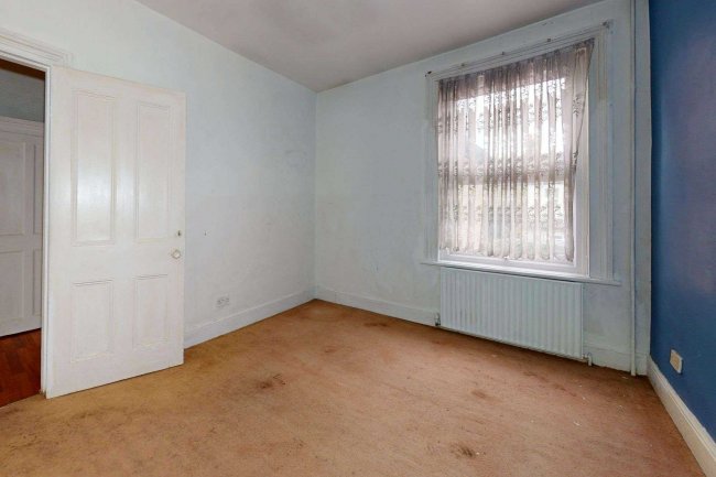 43 Britannia Road, Ilford, Essex, IG1 2EQ 6