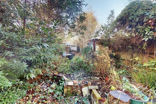 38 Thornbury Road, Isleworth TW7 4LL 5