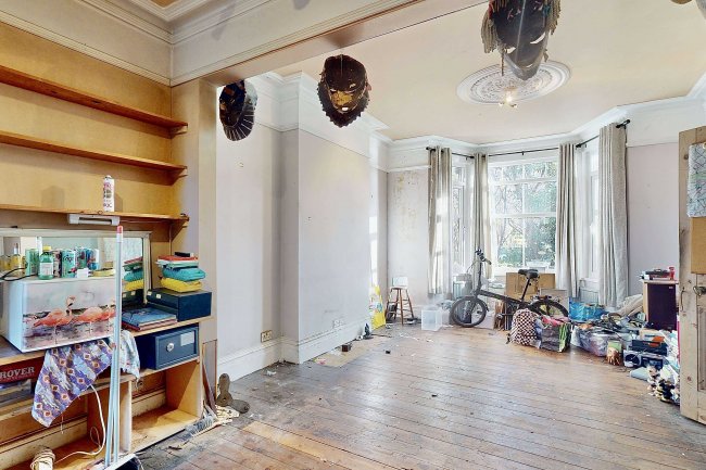 38 Thornbury Road, Isleworth TW7 4LL 5