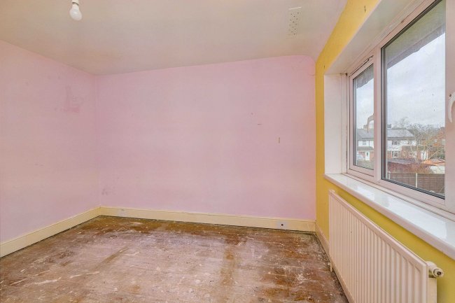 42 Whitedown Road, Tadley, Hampshire, RG26 4BY 5