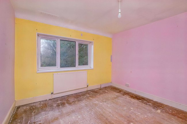 42 Whitedown Road, Tadley, Hampshire, RG26 4BY 5