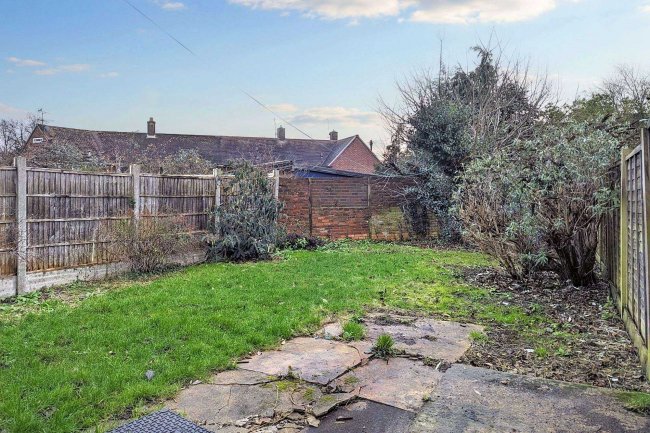 98 Cherry Tree Road, Beaconsfield, Buckinghamshire, HP9 1BH 4