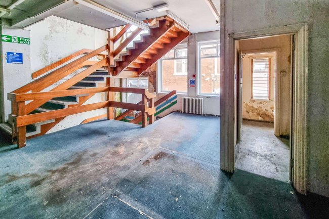 113 High Street, Rhyl, LL18 1TR 9