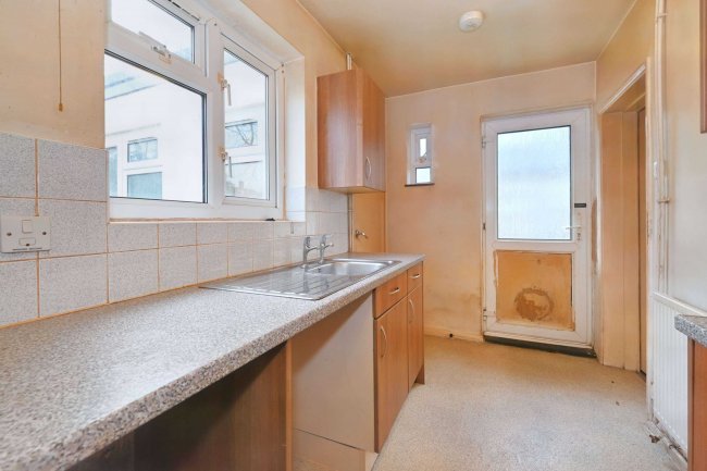 28 Tockley Road, Burnham, Slough, SL1 7DH 3