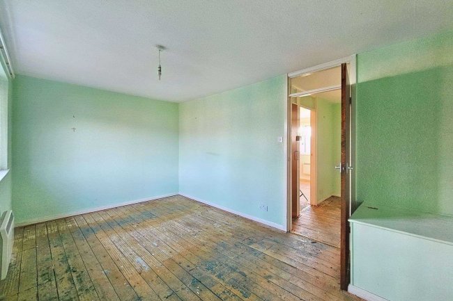 3 Winsford Walk, Sale, M33 2SJ 2