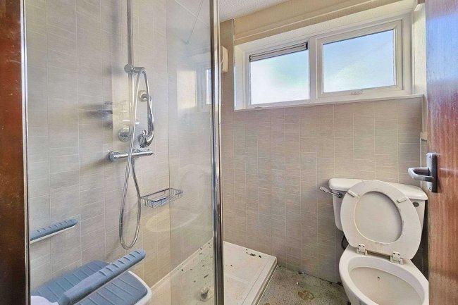 3 Winsford Walk, Sale, M33 2SJ 2