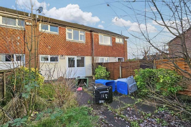 3 Winsford Walk, Sale, M33 2SJ 2