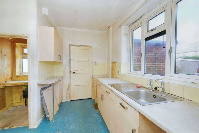 44 Fountains Road, Stretford, Manchester, M32 9PN 3