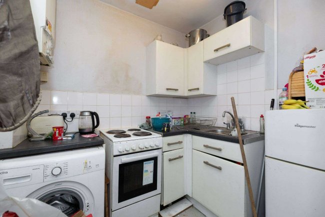 A-C, 69 Cornwall Crescent, Notting Hill ,London, W11 1PJ 6