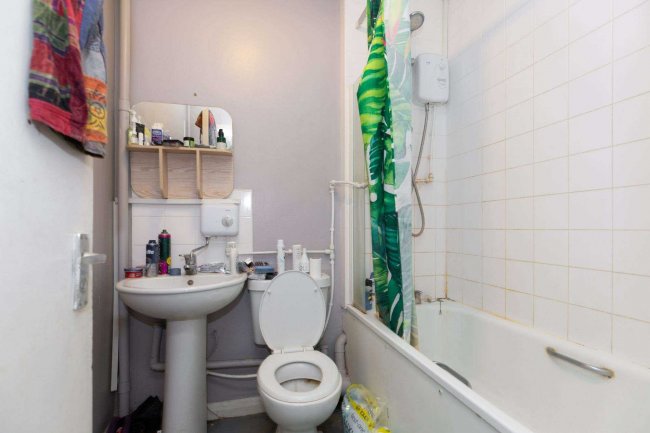 A-C, 69 Cornwall Crescent, Notting Hill ,London, W11 1PJ 6