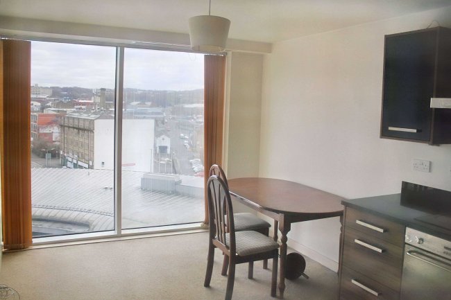 171 The Gatehaus, Leeds Road, Bradford, West Yorkshire, BD1 5BQ 7