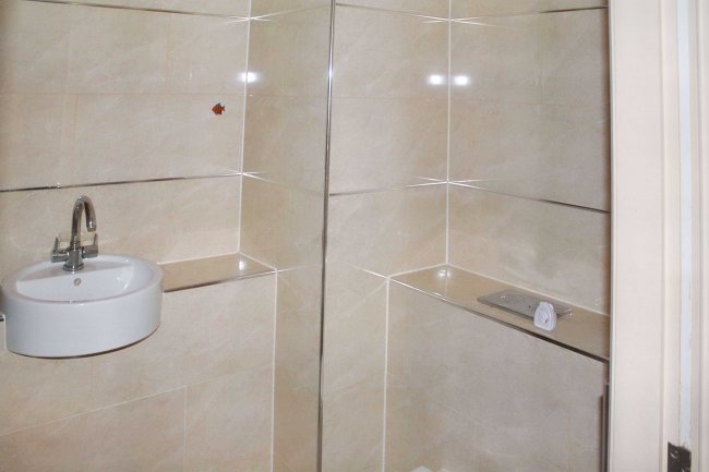 171 The Gatehaus, Leeds Road, Bradford, West Yorkshire, BD1 5BQ 7