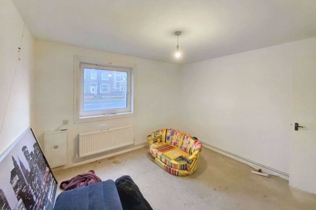 1 Osbourne Court, Ampthill Road, Bedford, MK42 9JE 3