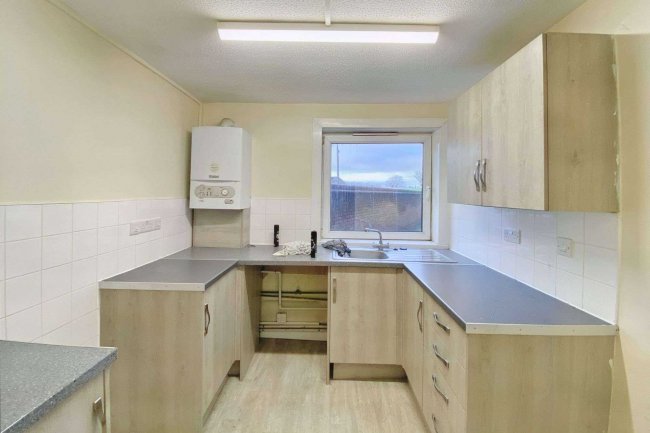 1 Osbourne Court, Ampthill Road, Bedford, MK42 9JE 3