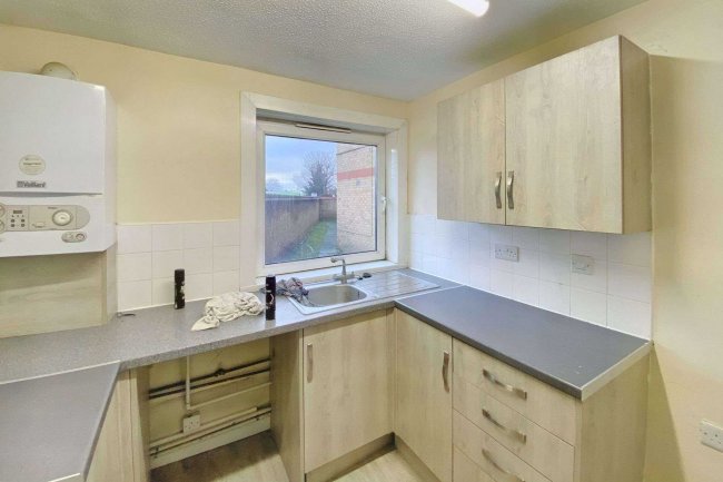 1 Osbourne Court, Ampthill Road, Bedford, MK42 9JE 3