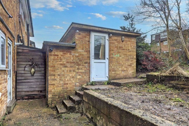 21 Nimmo Drive, Bushey Heath, WD23 4GA 7