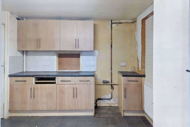 21 Nimmo Drive, Bushey Heath, WD23 4GA 7