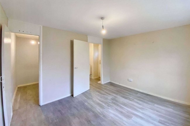 14 Burnet, Stantonbury, Milton Keynes, MK14 6AJ 10