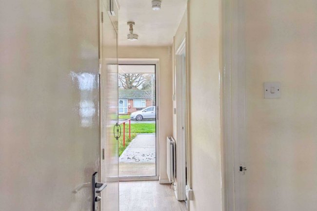 12 Heatherden Green, Iver Heath, Iver, SL0 0PZ 10