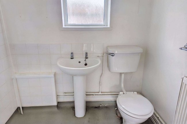 12 Heatherden Green, Iver Heath, Iver, SL0 0PZ 10