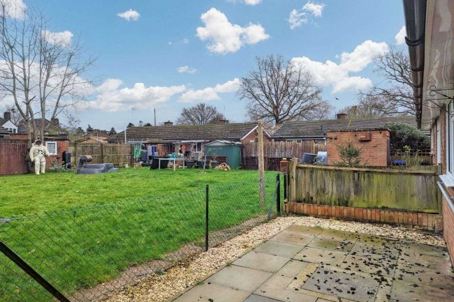 12 Heatherden Green, Iver Heath, Iver, SL0 0PZ 10