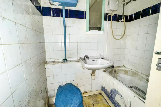 Flat 57 Clevedon House, 29 Cressingham Grove, Sutton, SM1 4DR 6