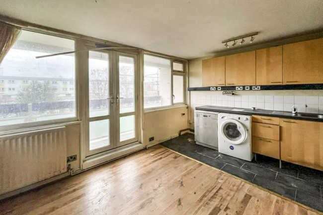 Flat 57 Clevedon House, 29 Cressingham Grove, Sutton, SM1 4DR 6