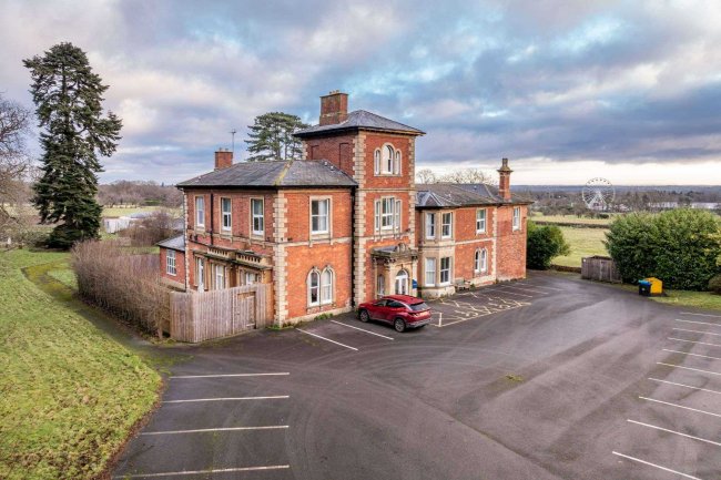 Abbey House, 49 Hanley Road, Malvern Wells, WR14 4HZ 10