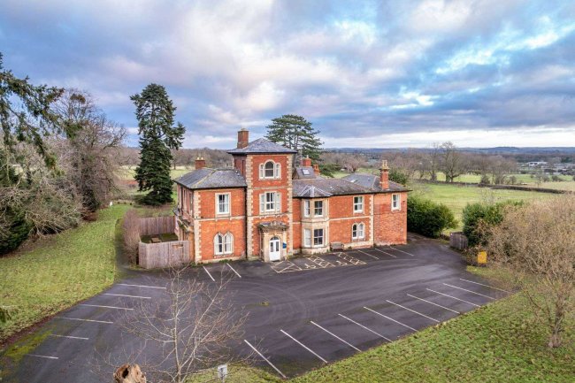 Abbey House, 49 Hanley Road, Malvern Wells, WR14 4HZ 10