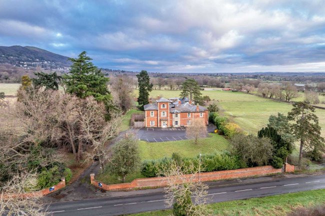Abbey House, 49 Hanley Road, Malvern Wells, WR14 4HZ 10