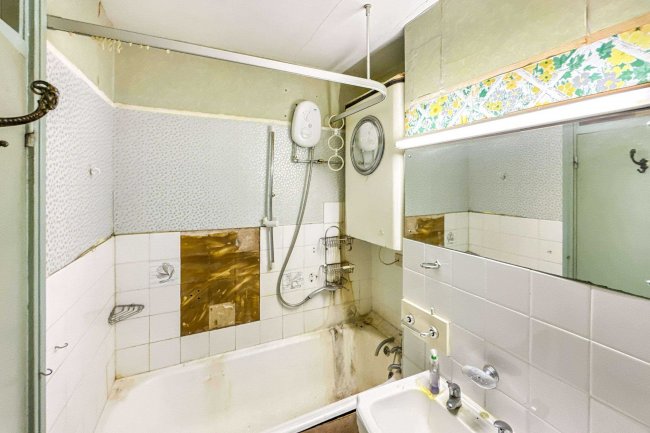 Flat 44 Romney Court, Haverstock Hill, Belsize Park, London, NW3 4RX 6