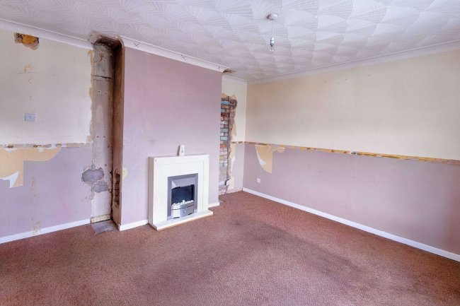 2 Hibbert Road, Mansfield, NG18 2LY 6