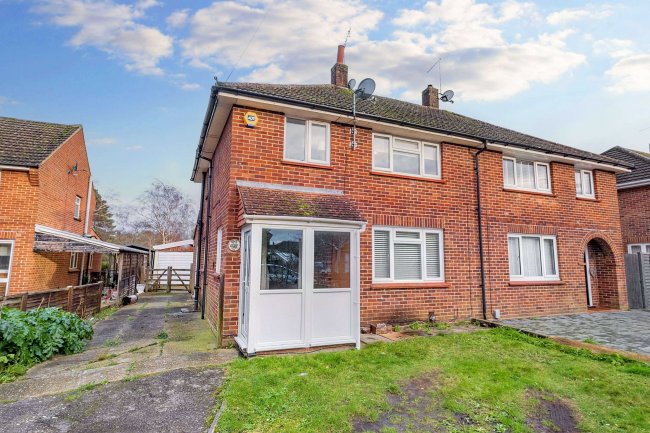 1 Rowan Close, Camberley, Surrey, GU15 4DD 3