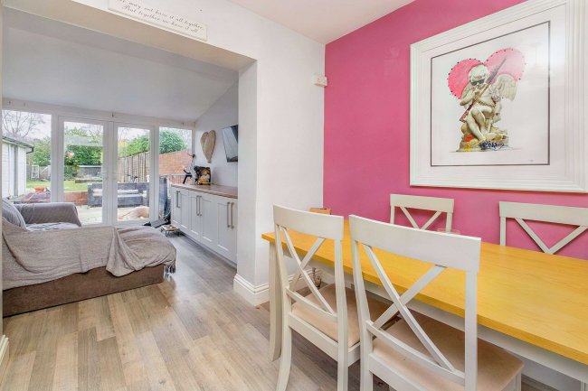 1 Rowan Close, Camberley, Surrey, GU15 4DD 3