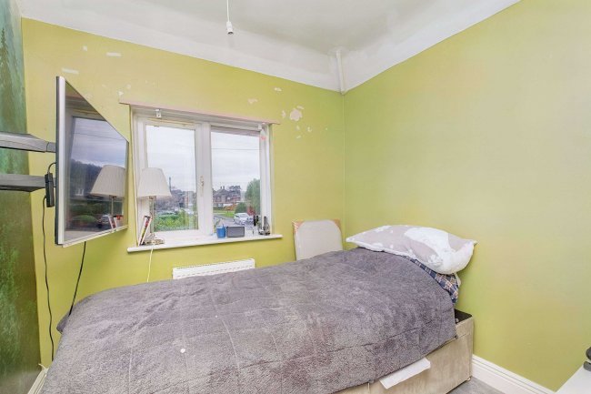 1 Rowan Close, Camberley, Surrey, GU15 4DD 3